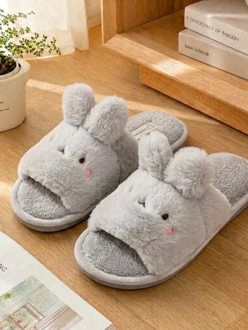 🐰🐰🐰Cute Gray Bunny Slippers